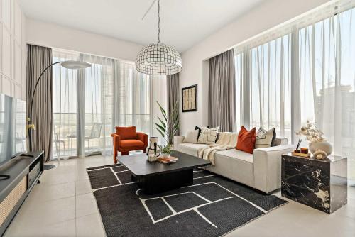 Silkhaus Elite 1BDR in Canal Front Tower