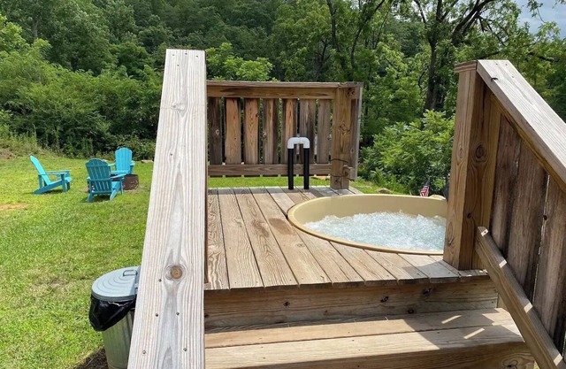 Silver Cabin 2