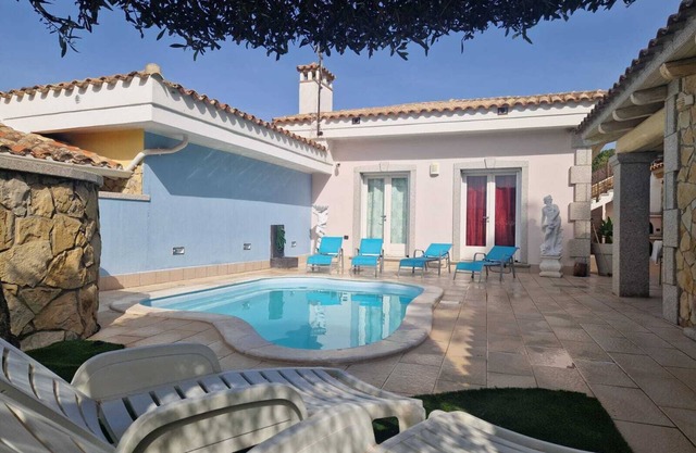 Sinzias Dependance with pool