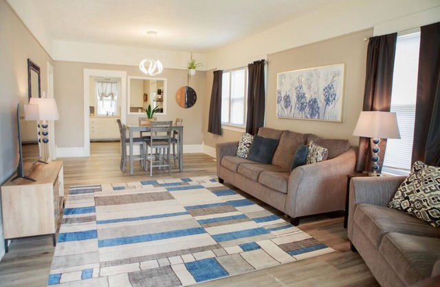 Sioux Falls Charm: Cozy & Convenient Retreat