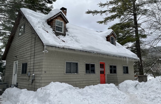 Ski House on Lake Rescue, 3.5 Miles from Okemo