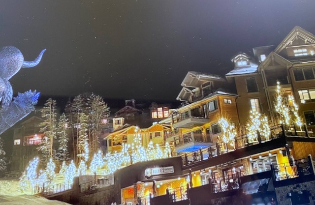 Ski In/Ski Out - Grand Colorado on Peak 8 - sleeps 4