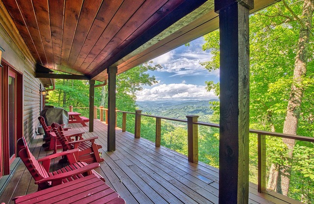 Sky Cabin: Luxury, Gated, Sparkling Clean, featured on HGTV's "Log Cabin Living"