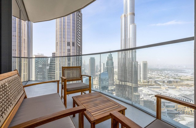 Sky-High Elegance w/Unrivaled Burj Khalifa Views