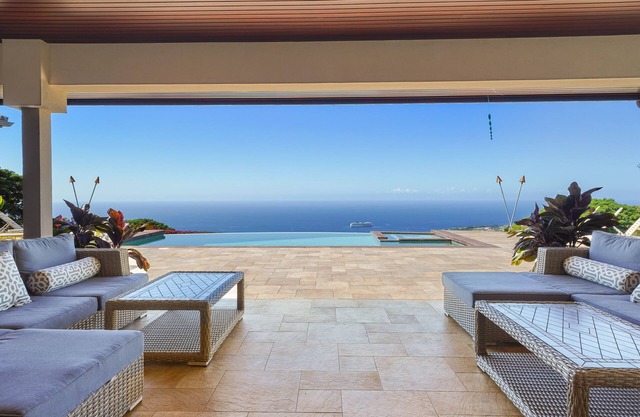Sky Villa Estate Luxury Gated Retreat with Amazing Ocean Viewn