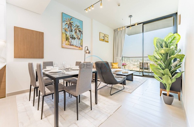 Skyline and Community Views 1BR with Private Balcony Near Community Park