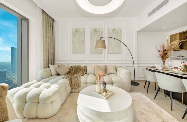 Skyline Chic 4BR | PS5 | Burj & Fountain Views