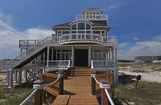 SkyWalk Lodge. Gulf-front architect-designed beach home.