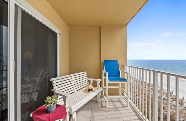 SL 502: Palm Bay Villa - Tropical Dreams with Gulf Coast Views!