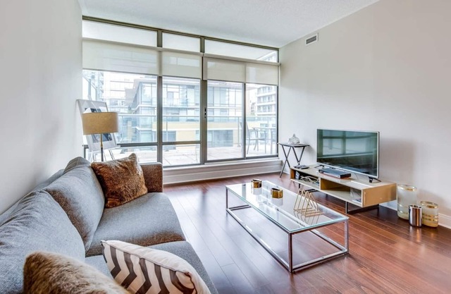 Sleek Modern Yorkville Suite