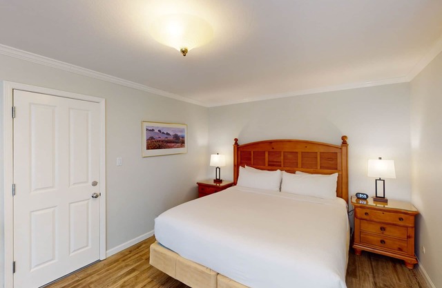 Sleek Silverado Studio | Private Fenced Patio | Pool & On-Site Dining