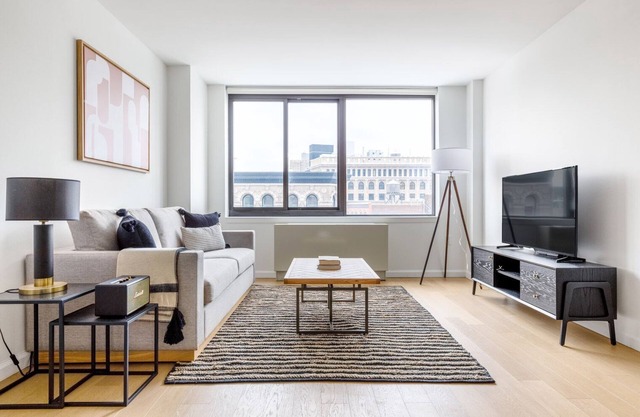 Sleek Union Square 1BR w/Gym, Doorman, across from Park, by Blueground