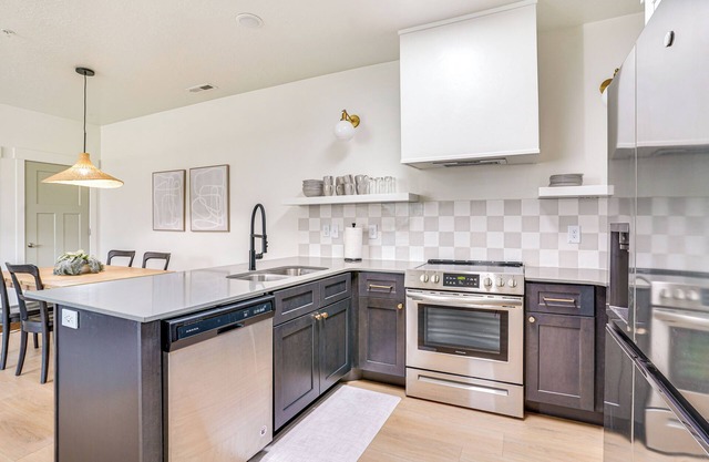 Sleek Vineyard Condo w/Access to Community Pools