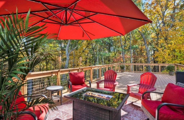 Sleeps 12 | Sauna+Bar+Basement Game Room+Fire Pits