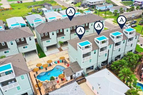 Sleeps 33 4 Condos Walk to the Beach Resort-Style Pool Endless Summer Resort
