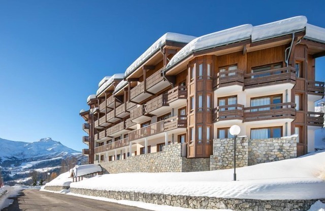 Sleeps 5! Mountain Escape in Valmorel | 1BR Apt