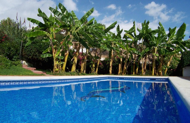 Sleeps 8 | Villa Pinomar | CG R865