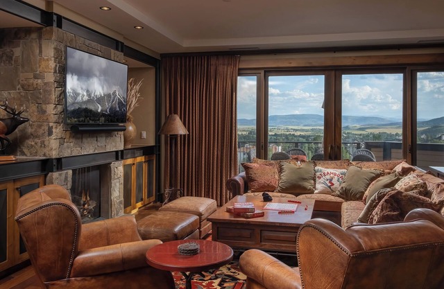 Slopeside Residence at One Steamboat Place w/Private Hot Tub - Panorama Peak #6