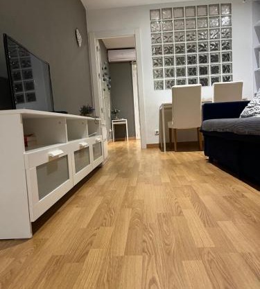 Smiths 12 Apartment
