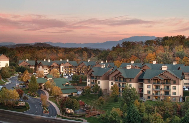 Smoky Mountains Resort 1br suite, Saturday check-in