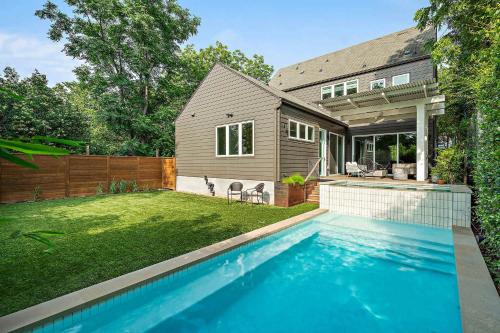SoCo Oasis - 4BR, Pool, Gym, Fire Pit, DT ATX