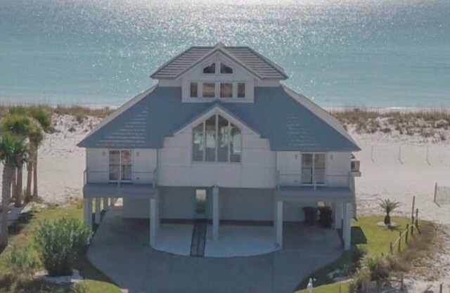Sol LaRu- direct Gulf/BeachFront White Sand Beaches Contempory Home