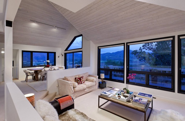 Solar Way House - Cozy w/spectacular views