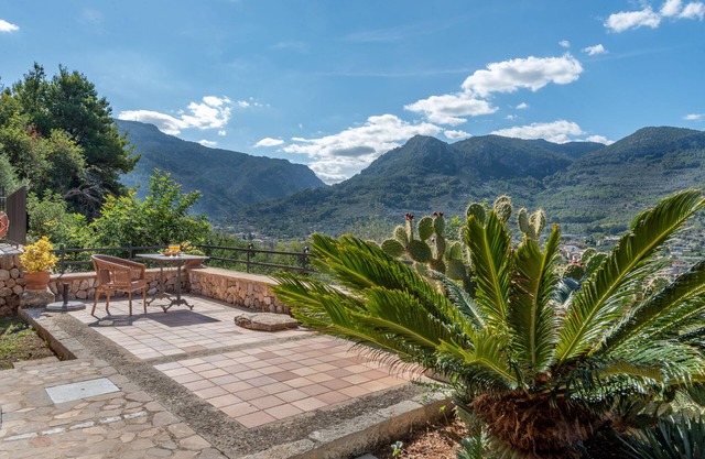 Soller cottage with plunge pool.