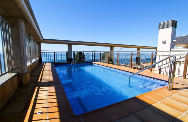 SOLUXE Apartment - Only Families - Beachfront