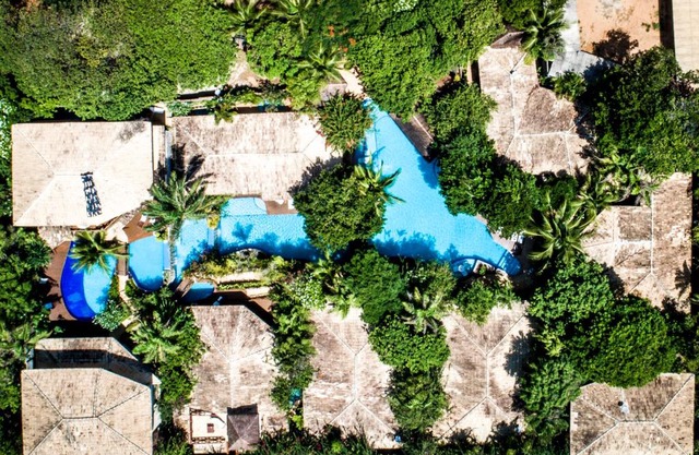 Sombra e Água Fresca Resort