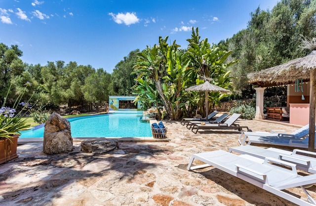 Son Pavo Real idyllic Finca with Pool, Guest House & Huge Garden in Santanyi