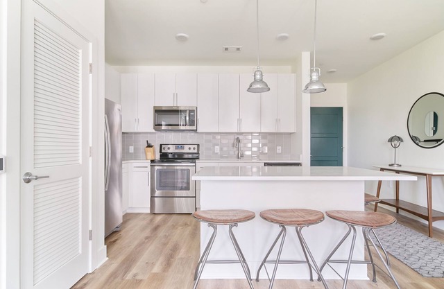 Sonder at LC SoBro | Spacious One-Bedroom Apartment