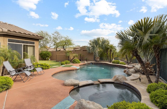 Sonoran Desert Retreat Modern 4 BR Home/PVT Pool/Jacuzzi/Scottsdale