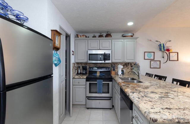 Sonoran Spa N305 - 1 BR Next to the Pool, High Speed Wi-Fi - Beachfront Upper Floor Luxury Condo