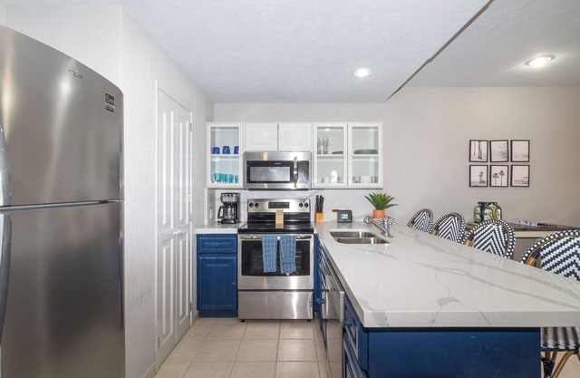 Sonoran Spa N307 - 1 BR Next to the Pool, High Speed Wi-Fi - Beachfront Upper Floor Luxury Condo