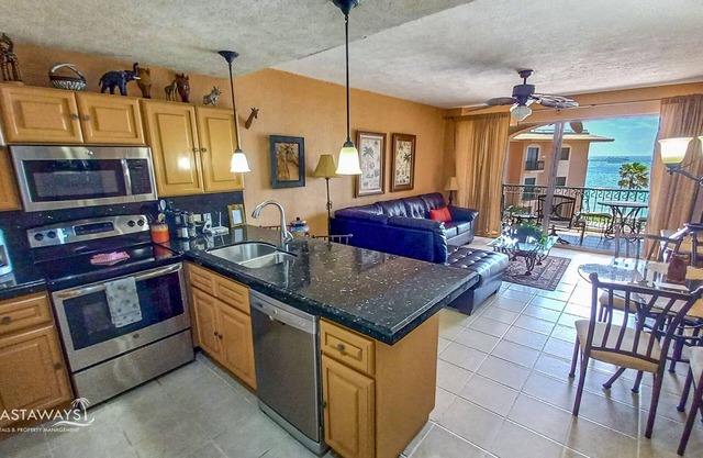 Sonoran Spa N405 - 1 BR Next to the Pool, High Speed Wi-Fi - Beachfront Upper Floor Luxury Condo