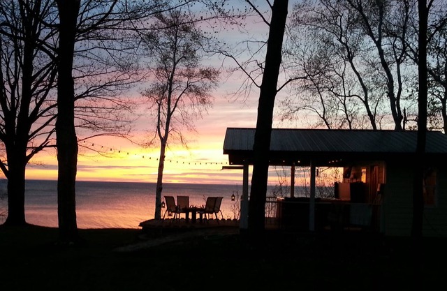 Soothing Superior Sunset Views