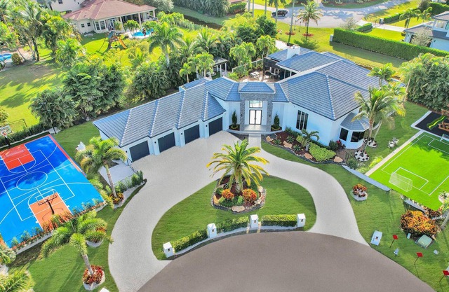 Sophia's Luxury Compound Resort w/ Heated Pool