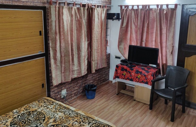 Sophisticated Apartment for office and home stay