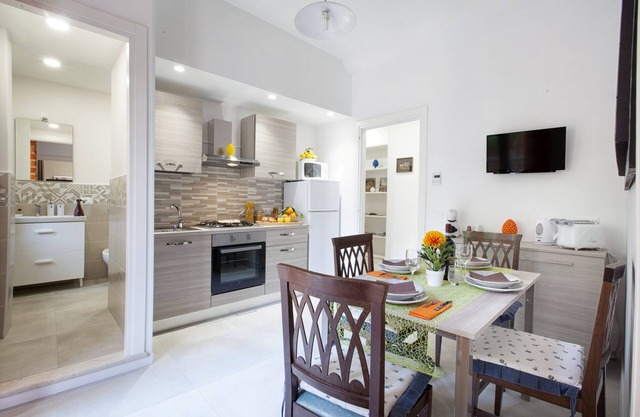 Sorrento Mahal Kita, Lovely 6-Bed in Sorrento