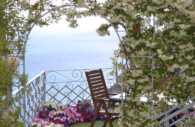 Sostella-Positano Center-Guest 7 Adults+1 Kids in 4 Bedrooms, 4 Baths- WiFi & AC
