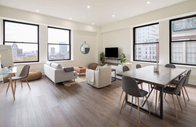 Sosuite | Corner 3BR Apt w Park View, W/D, Gym