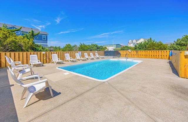 Soundside Dog Friendly Home w/Pool, Hot Tub, Game Room, Community Boat Ramp