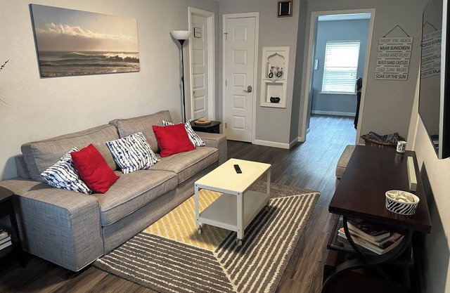 South Austin Cottage with High-Speed Fiber Internet