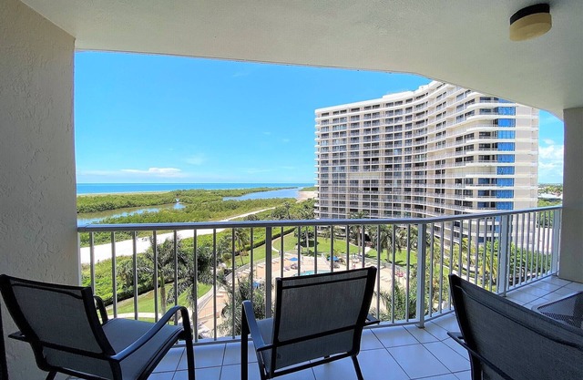 South Seas Tower 3- 801: Beautiful Beach Condo!