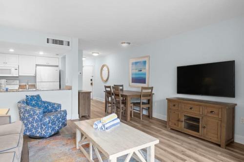 South Seas Villa 3221 - Modern Residence with Great Amenities