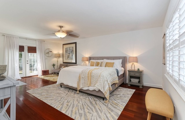 South Tampa- Luxury Suite