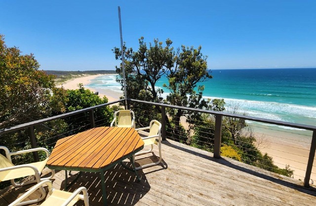 Southern Comfort - Watch the waves from the deck