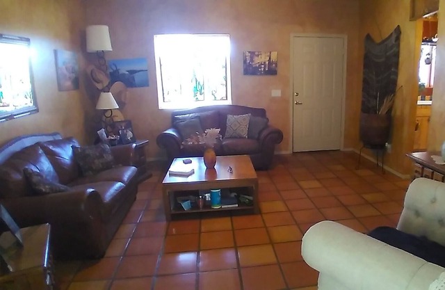 Southwest Bungalow in Historic Area