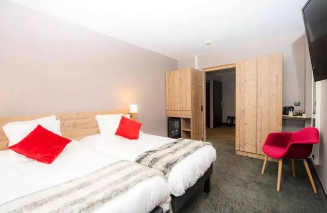 SOWELL Family Valfréjus* - Superior Double Room Single Bed